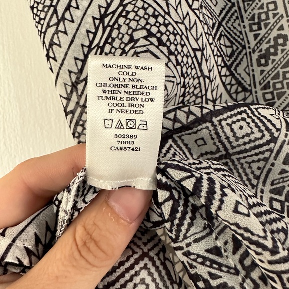 Ann Taylor Black & White Blouse - Picture 4 of 5